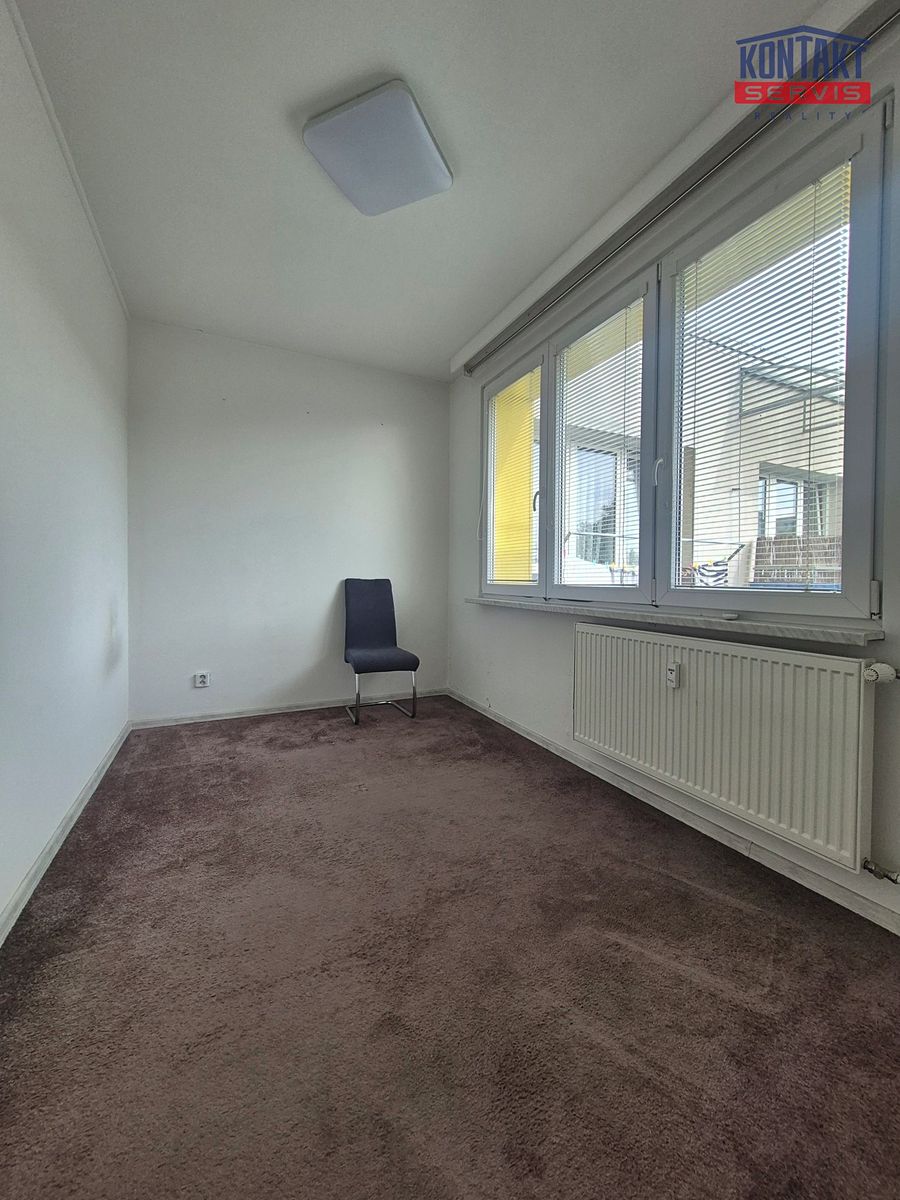 Pronájem bytu 3+1 60 m² – fotografie 4