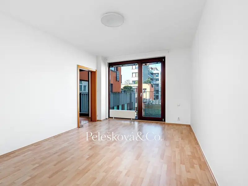 Prodej bytu 2+kk 52 m², Praha – náhled fotky 2