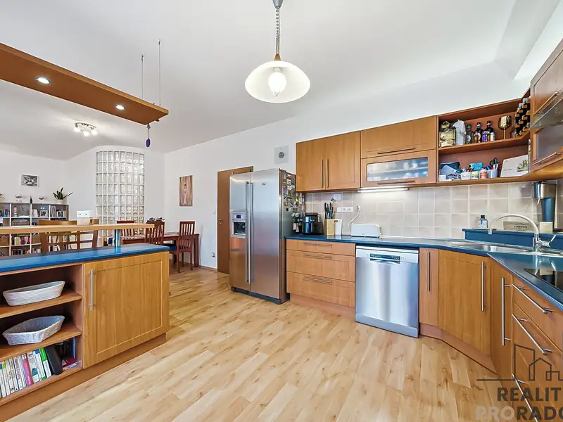 Prodej bytu 4+kk 120 m², Olomouc – náhled fotky 2