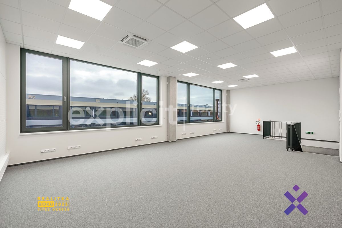 Pronájem obchodního prostoru 444 m² – fotografie 3