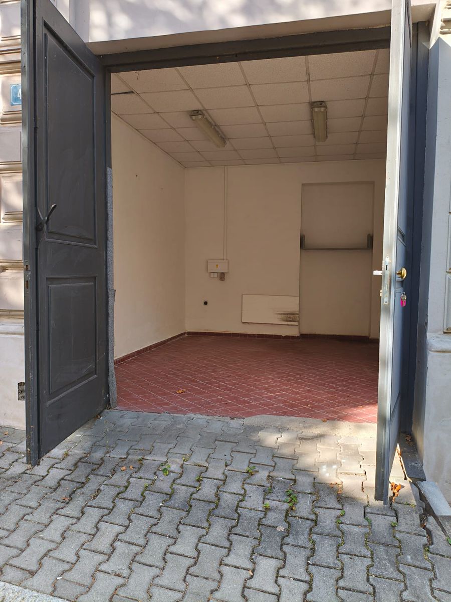 Pronájem garáže 15 m² – fotografie 3