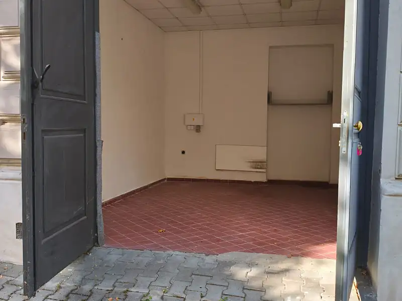 Pronájem garáže 15 m², Karlovy Vary – náhled fotky 3