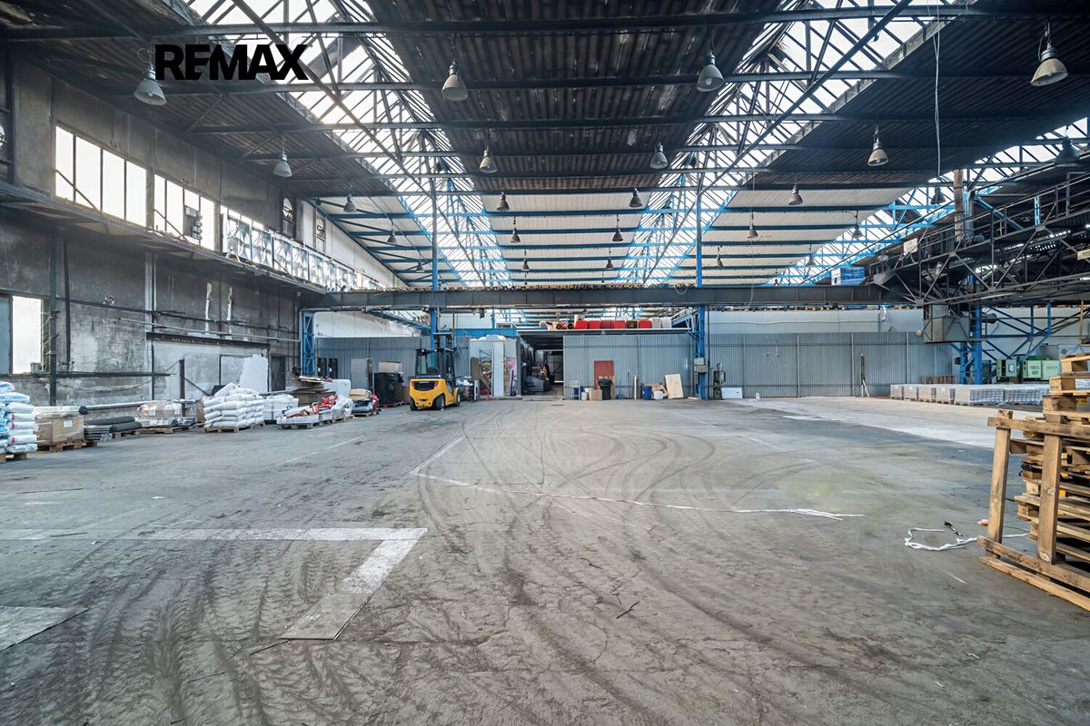 Pronájem skladového prostoru 546 m² – fotografie 2