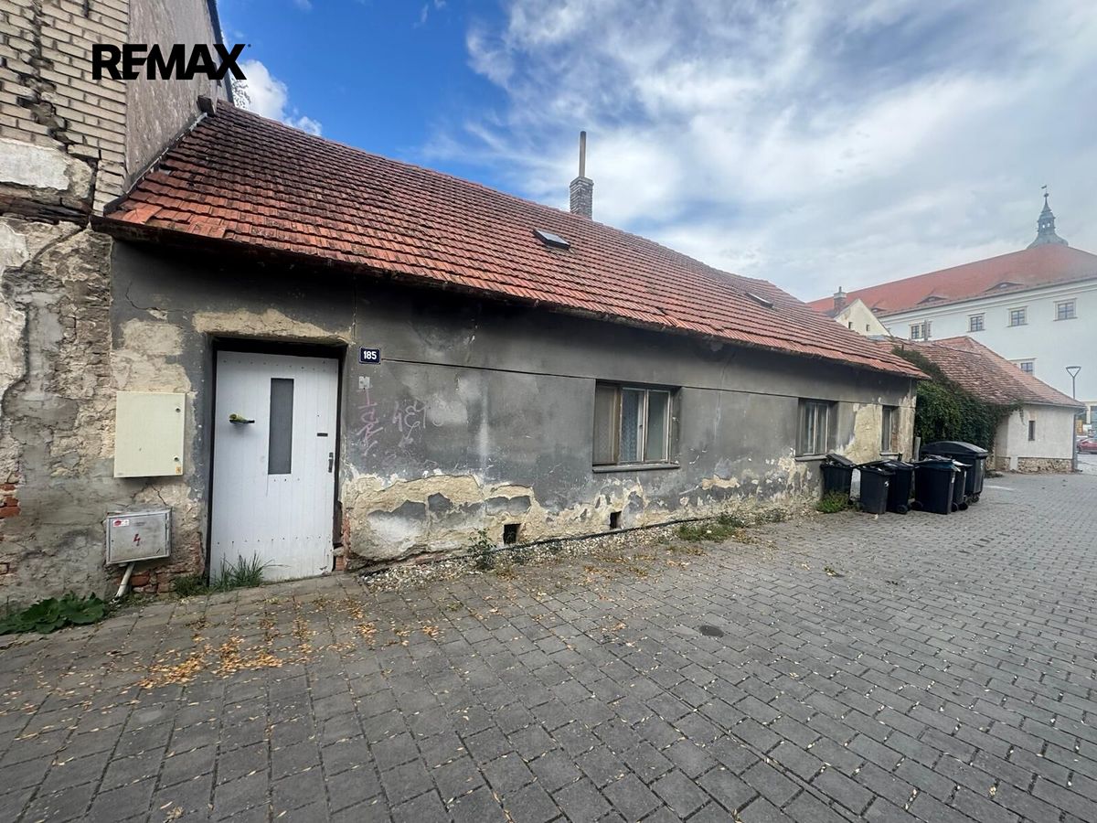 Prodej komerčního pozemku 1105 m² – fotografie 3