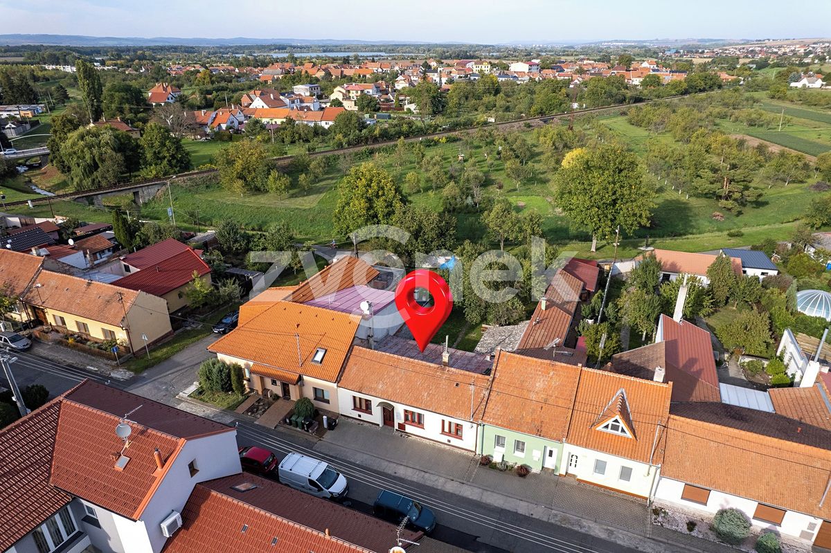 Prodej rodinného domu 87 m², pozemek 532 m² – fotografie 2
