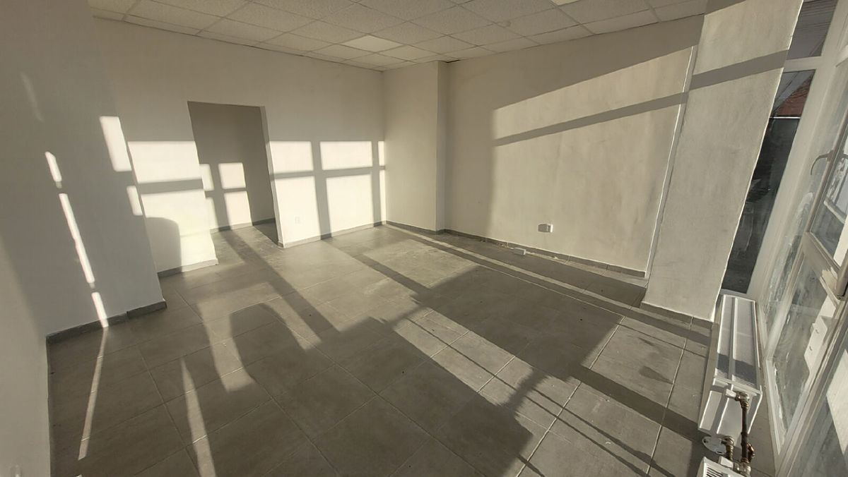 Pronájem obchodního prostoru 30 m² – fotografie 2
