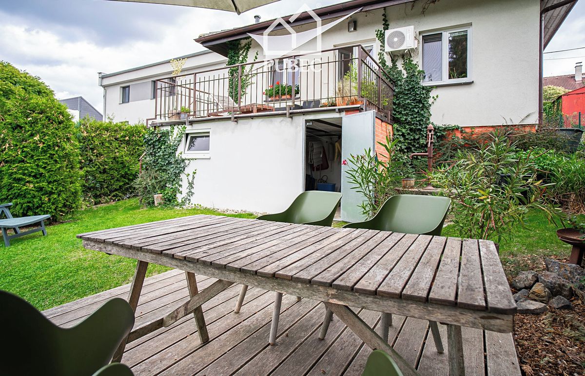 Prodej rodinného domu 81 m², pozemek 947 m² – fotografie 2