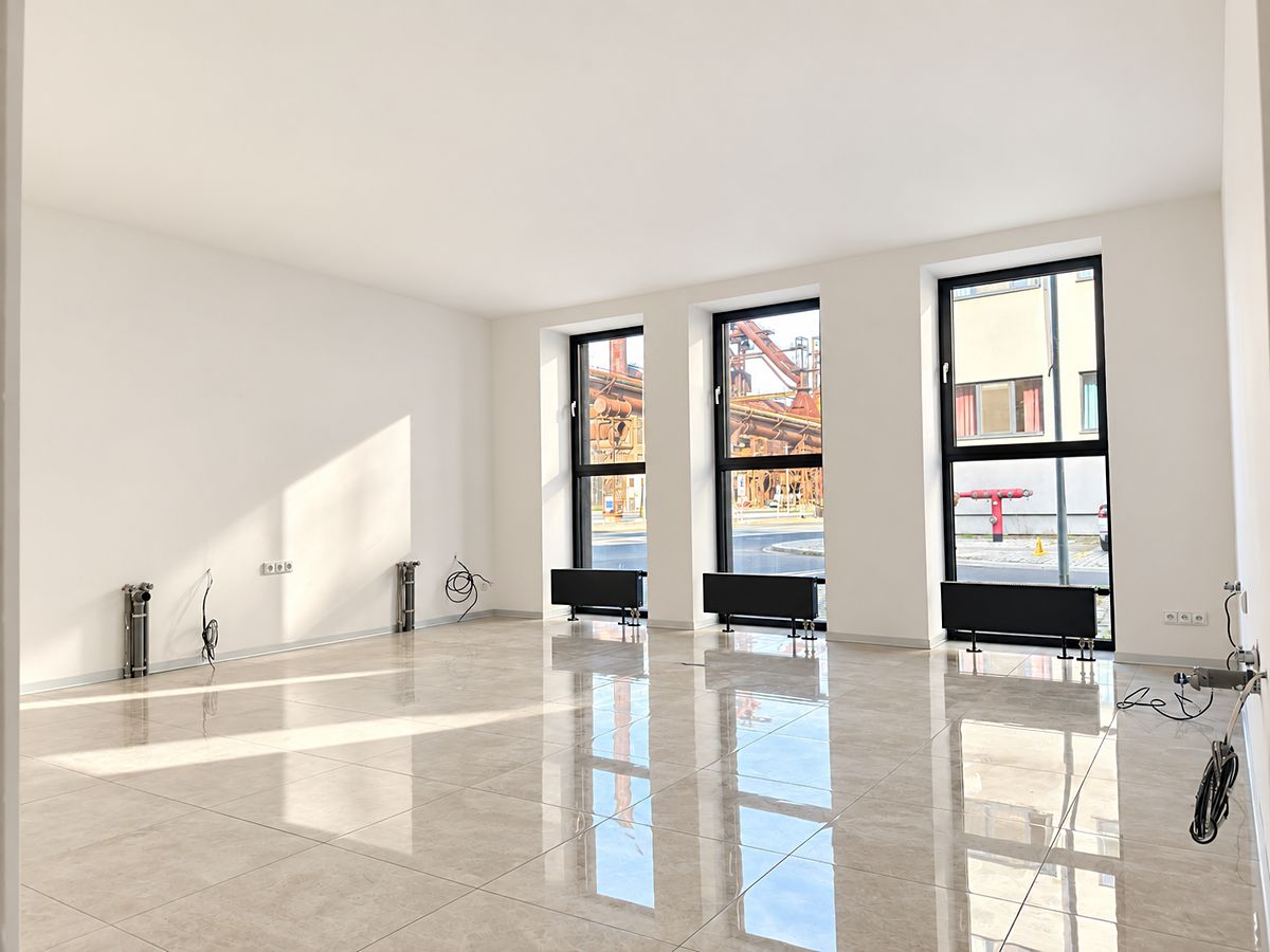 Pronájem obchodního prostoru 98 m² – fotografie 3