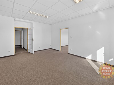 Комерційне приміщення в оренду, 67 м² (2 з 15)