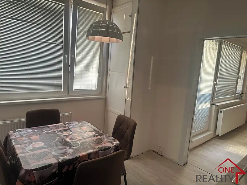 Pronájem bytu 3+1 69 m², Zlín – náhled fotky 3