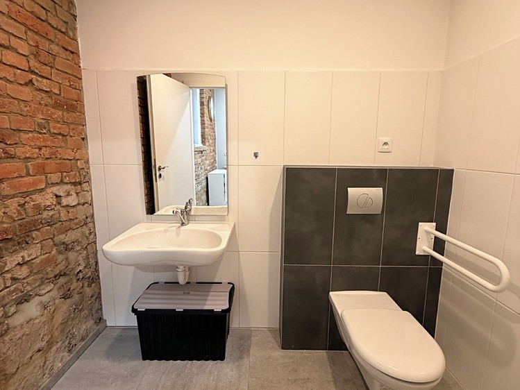 Pronájem komerčního prostoru, 25 m² (4 z 13)