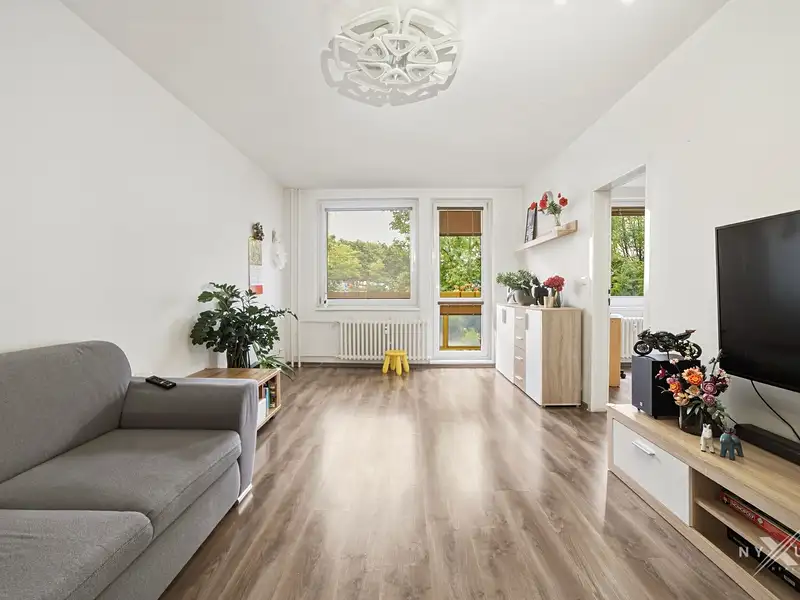 Prodej bytu 4+1 88 m², Praha – náhled fotky 2