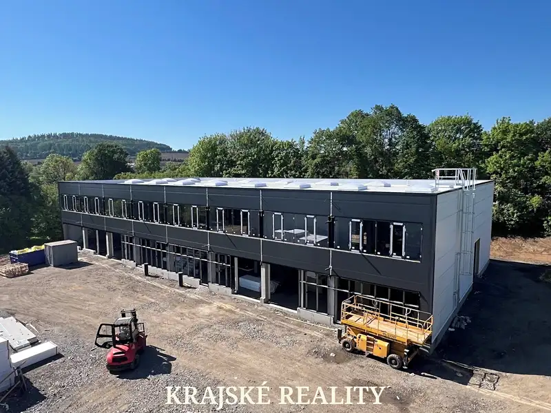 Pronájem skladového prostoru 355 m², Zastávka – náhled fotky 2