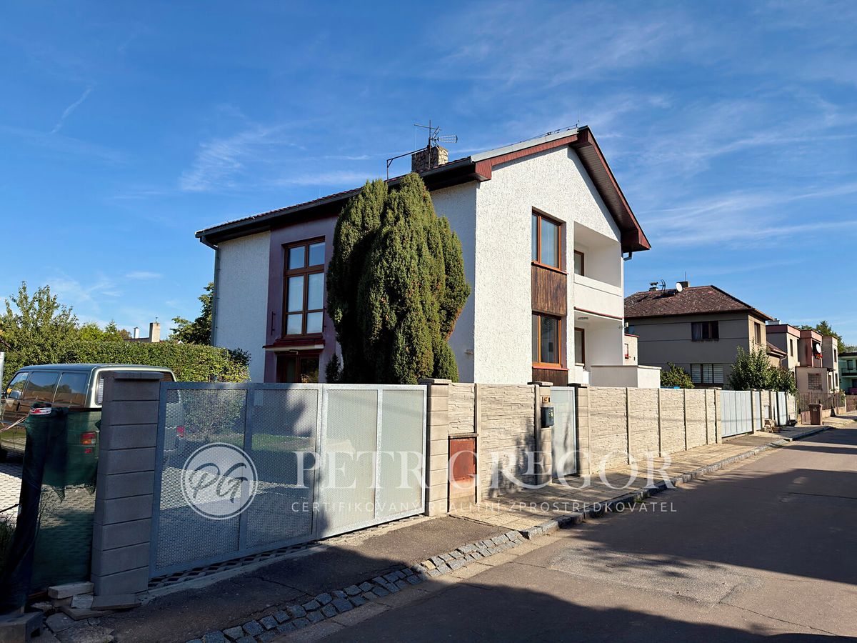 Prodej vícegeneračního domu 150 m², pozemek 910 m²