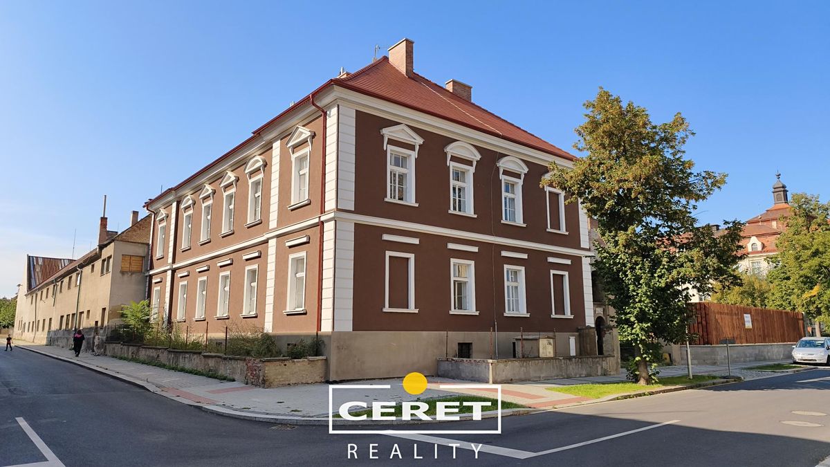 Prodej komerční nemovitosti 3500 m² – fotografie 2