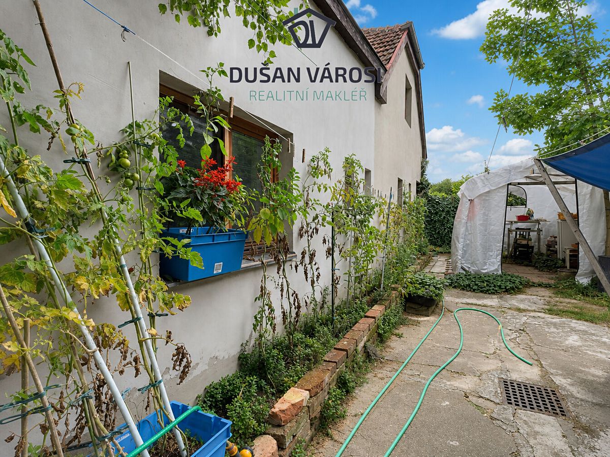 Prodej rodinného domu 100 m², pozemek 688 m² – fotografie 5