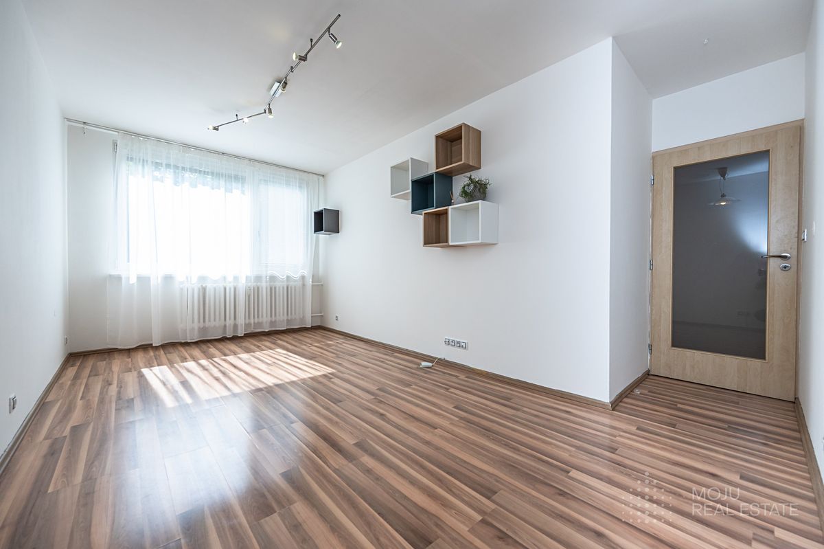 Pronájem bytu 2+kk 49 m² – fotografie 4