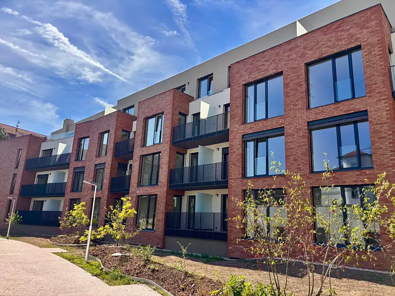 Pronájem bytu 2+kk, 35 m², Hradec Králové