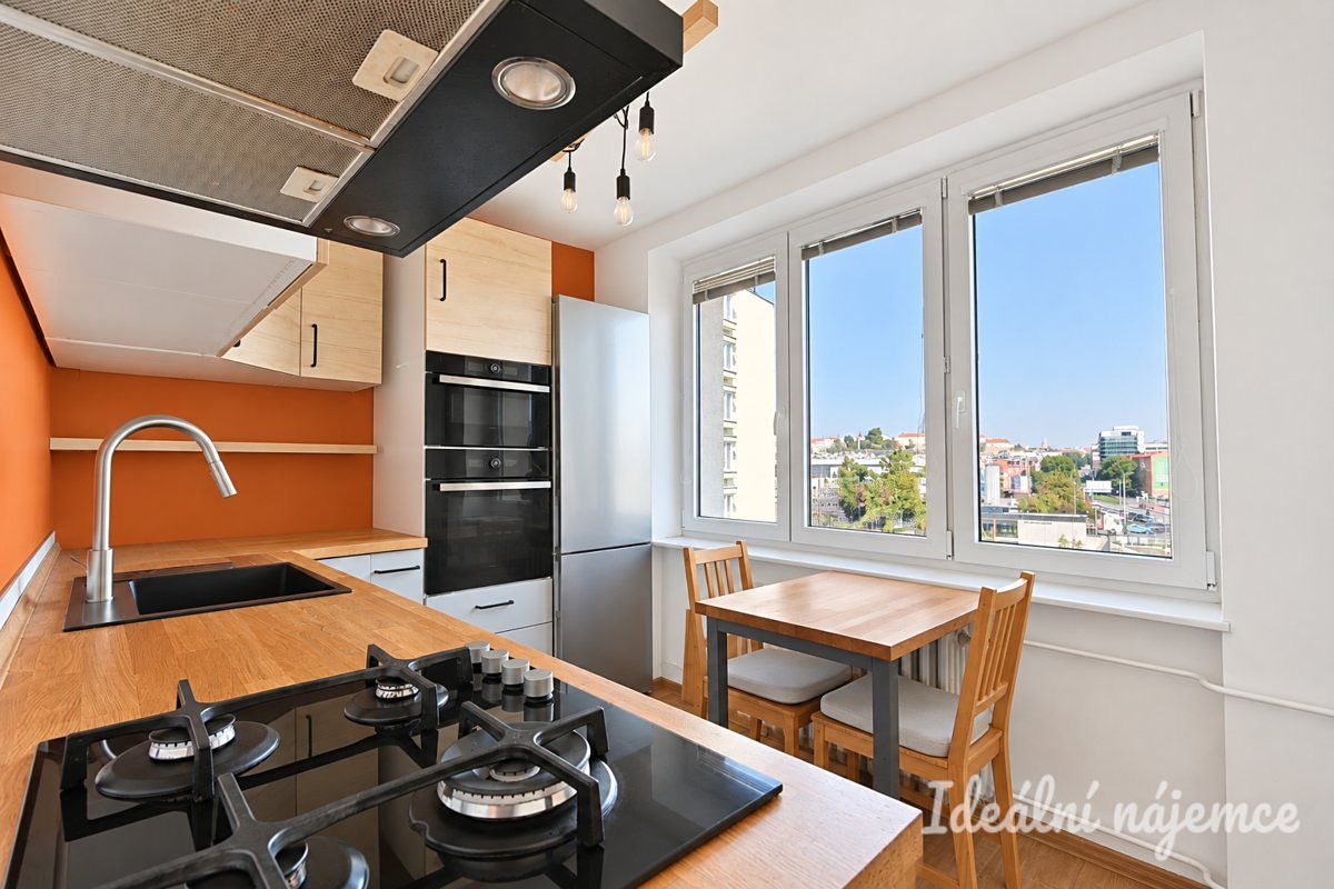 Pronájem bytu 2+1 54 m² – fotografie 3