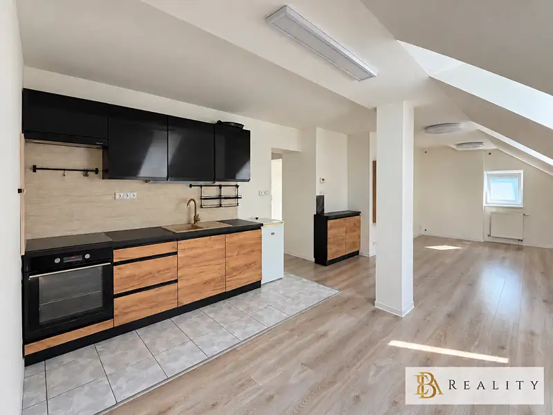 Pronájem bytu 3+kk 68 m², Krnov – náhled fotky 1