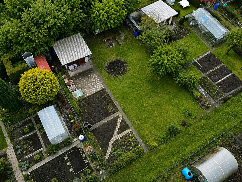 Prodej zahrady 284 m², Pardubice – náhled fotky 3