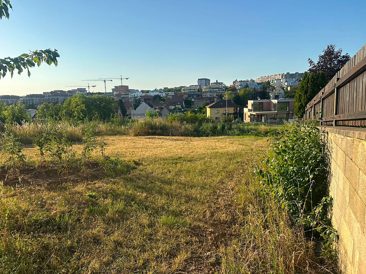 Prodej stavebního pozemku 687 m² – fotografie 4