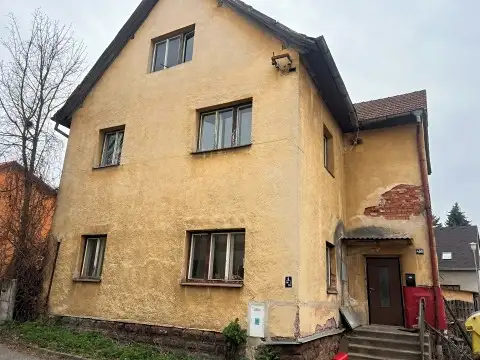 Prodej činžovního domu 255 m², Nová Paka – náhled fotky 1