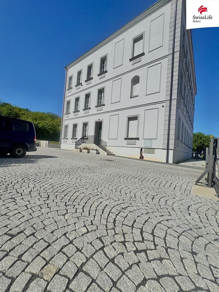 Pronájem kanceláře 70 m² – fotografie 3