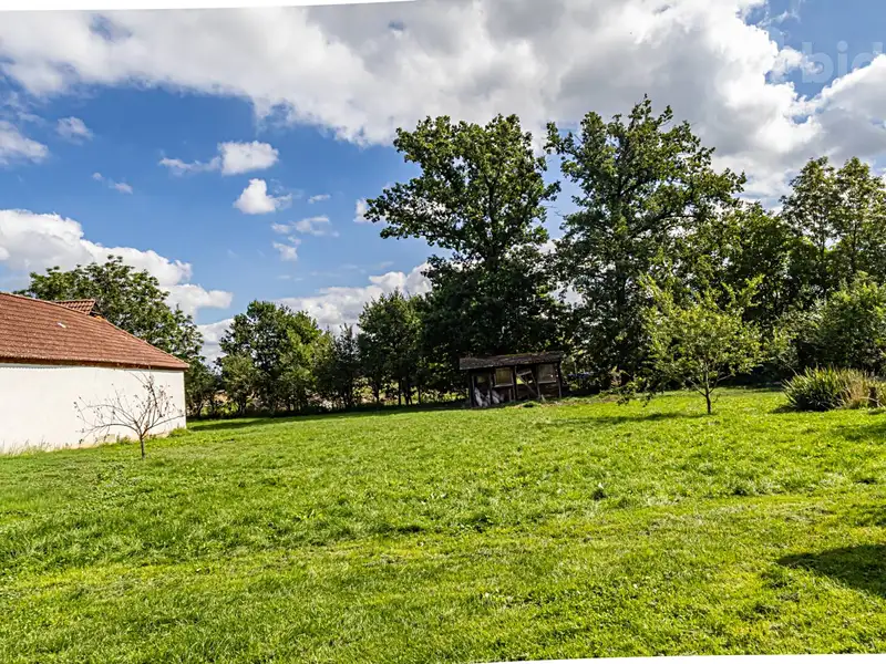 Prodej stavebního pozemku 1500 m², Bečice – náhled fotky 3