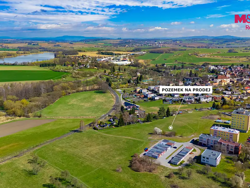Prodej stavebního pozemku 4475 m², Dolní Bousov – náhled fotky 3