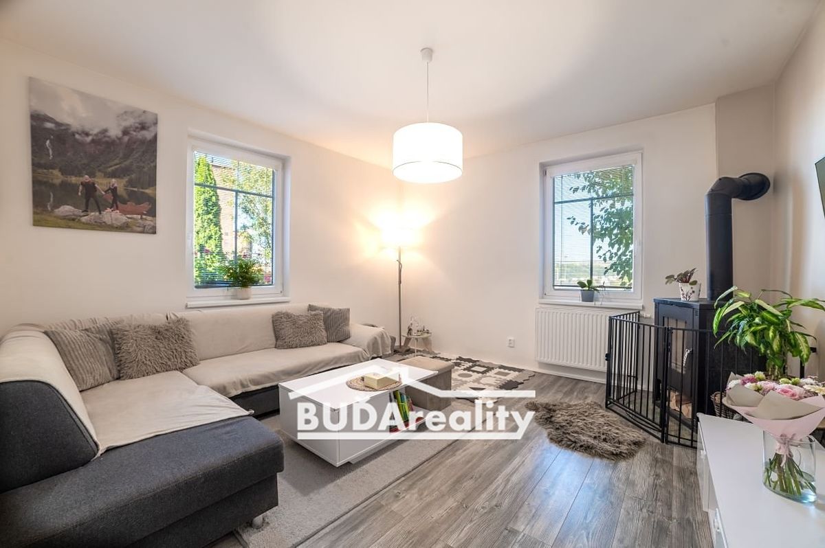 Prodej rodinného domu 87 m², pozemek 143 m² – fotografie 3