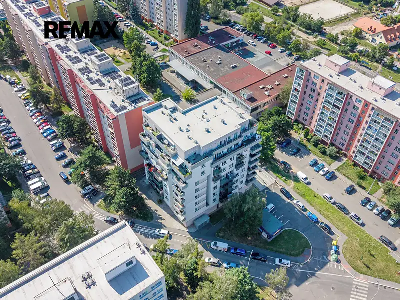 Prodej bytu 2+kk 42 m², Praha – náhled fotky 3