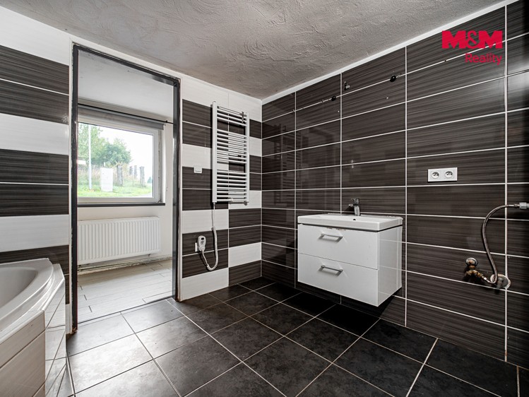 Prodej domu, 100 m² (18 z 24)