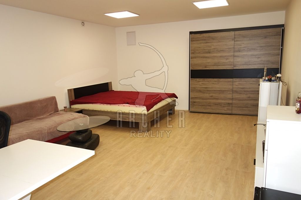 Prodej komerční nemovitosti 49 m²
