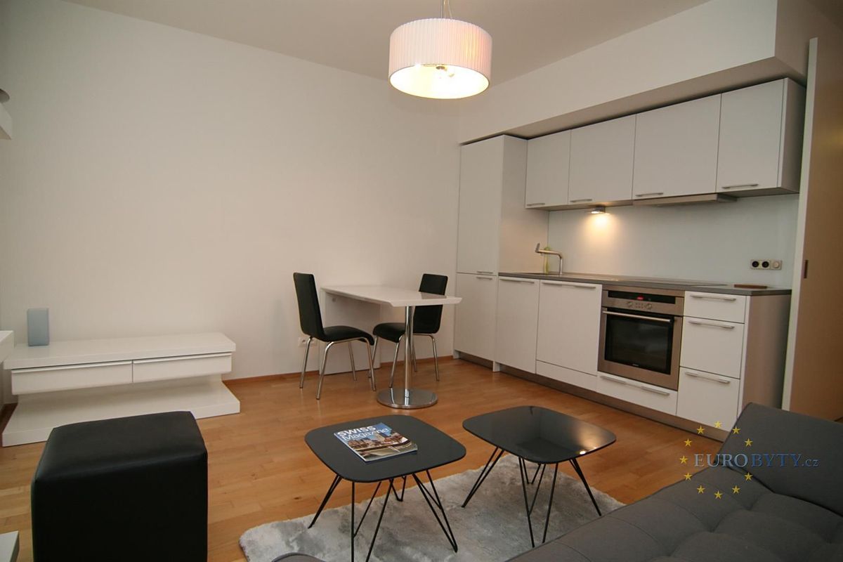 Pronájem bytu 2+kk 70 m² – fotografie 5