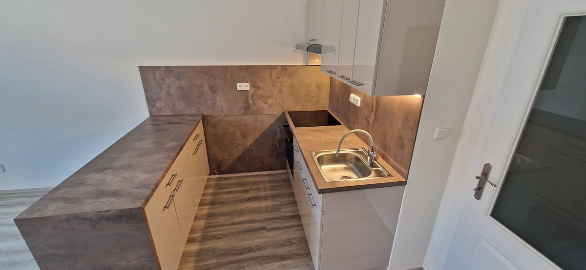 Pronájem bytu 1+1 45 m²