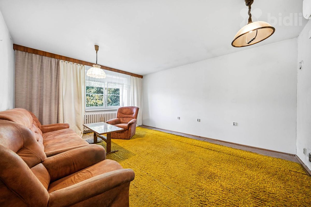 Prodej rodinného domu 146 m², pozemek 674 m² – fotografie 4