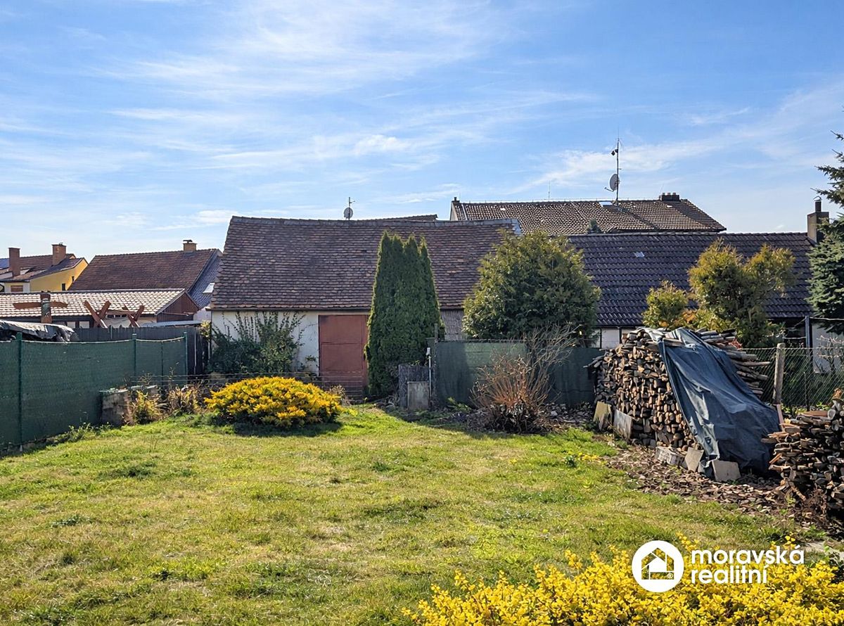 Prodej rodinného domu 192 m², pozemek 1058 m² – fotografie 5