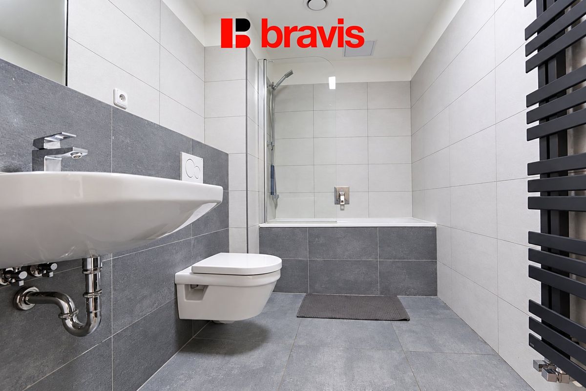 Pronájem bytu 2+kk 55 m² – fotografie 3