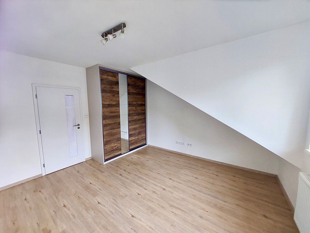 Pronájem bytu 2+kk 50 m² – fotografie 5