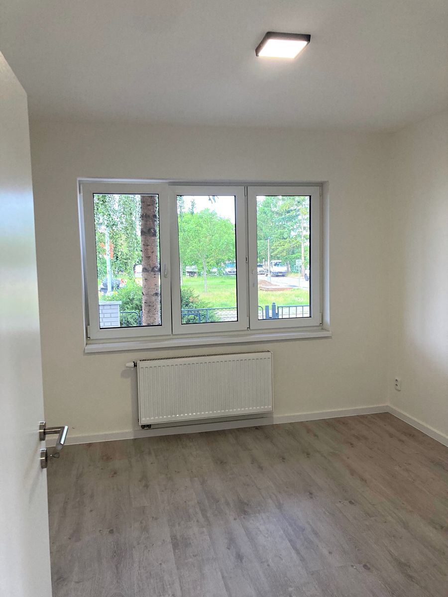 Pronájem vícegeneračního domu 140 m², pozemek 357 m² – fotografie 3
