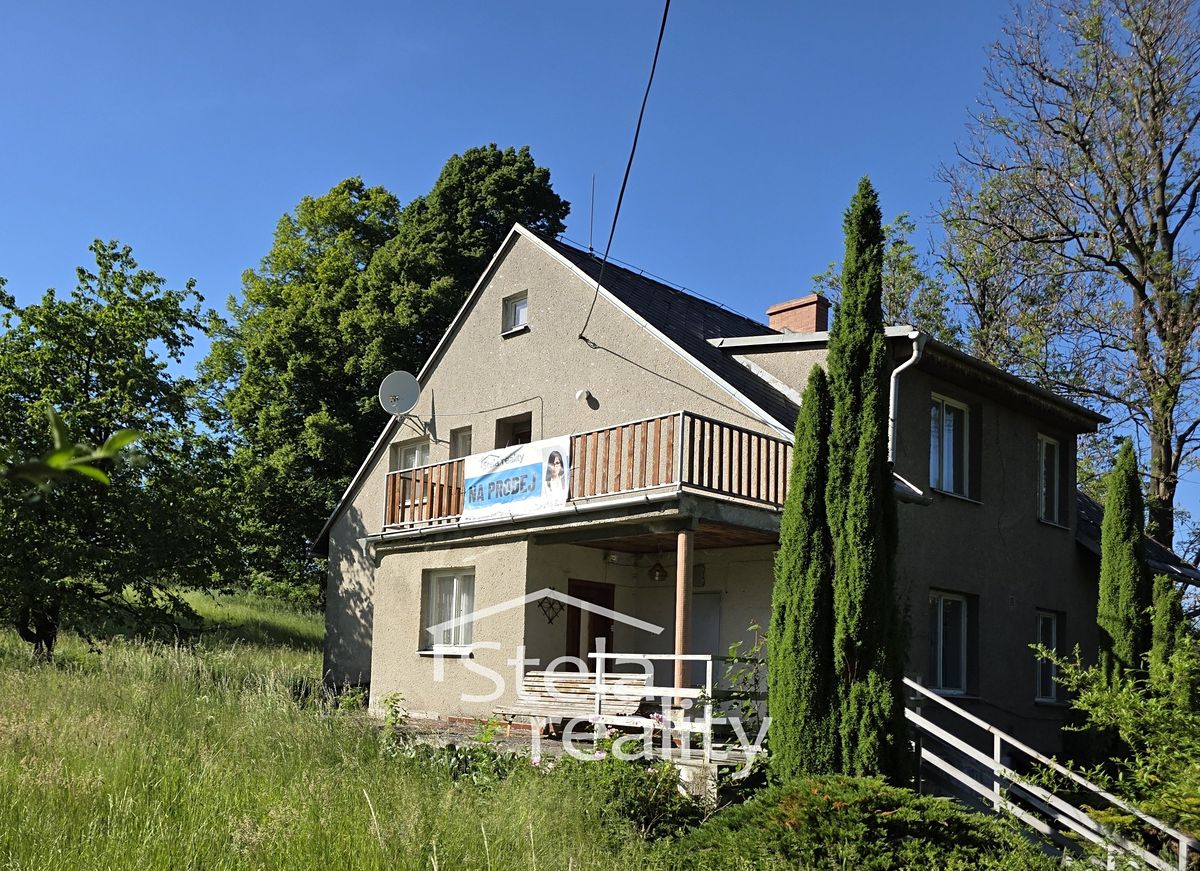 Prodej rodinného domu 195 m², pozemek 2071 m²