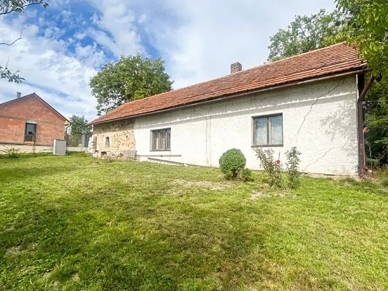 Prodej rodinného domu 355 m², pozemek 997 m², Úhřetická Lhota – náhled fotky 2