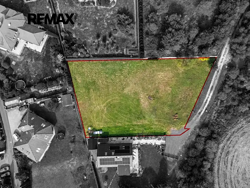 Prodej stavebního pozemku 2227 m², Sadov – náhled fotky 3