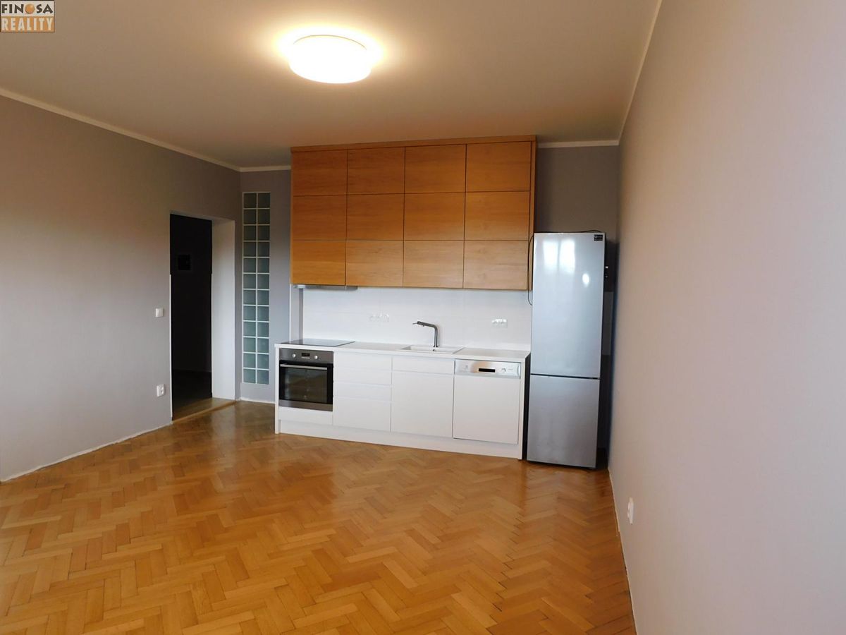 Pronájem bytu 3+kk 89 m² – fotografie 2