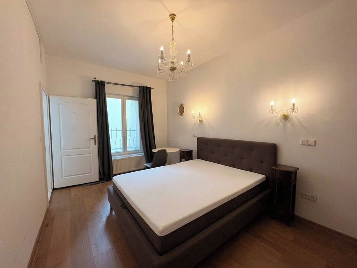 Pronájem bytu 1+kk 25 m² – fotografie 4