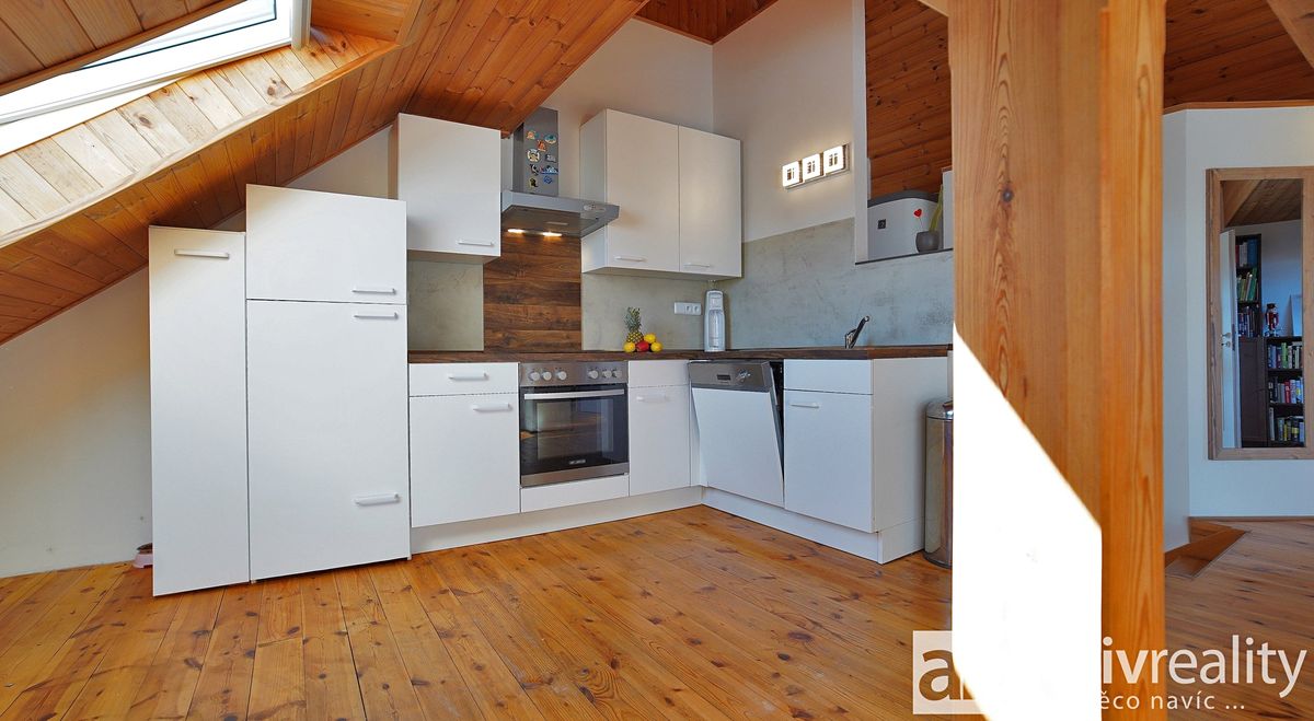 Pronájem bytu 2+kk 69 m²