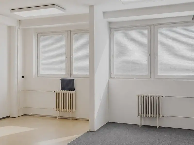 Pronájem kanceláře 38 m², Benešov – náhled fotky 1