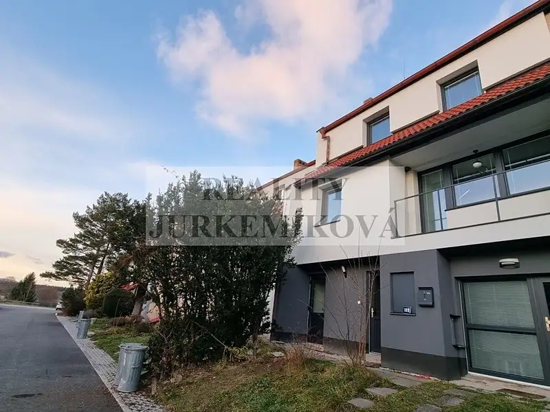 Pronájem vícegeneračního domu 200 m², pozemek 447 m², Černá v Pošumaví – náhled fotky 1