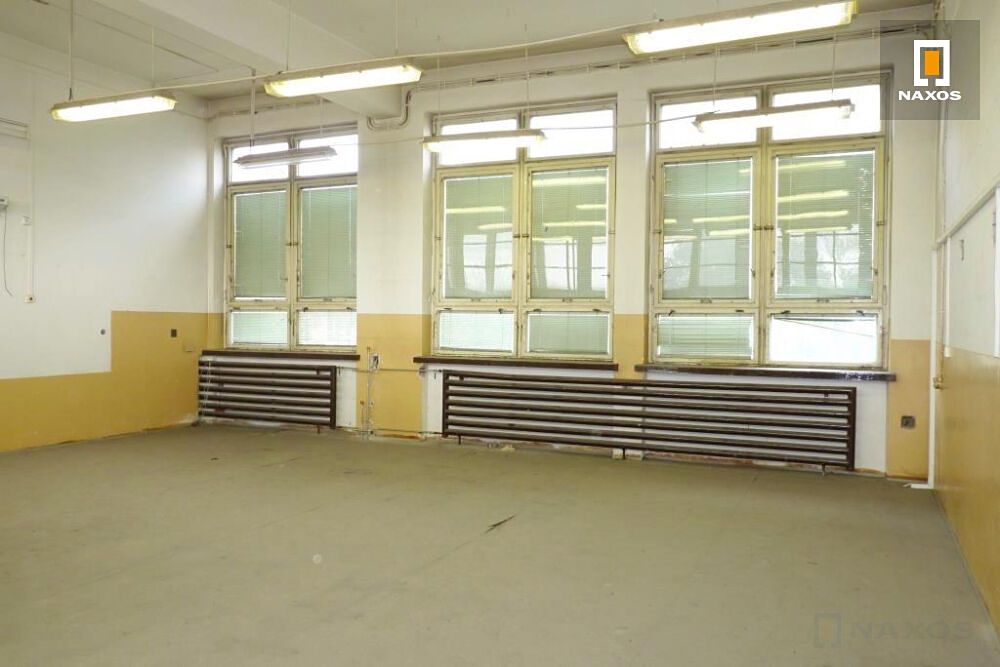 Pronájem skladového prostoru 210 m² – fotografie 2